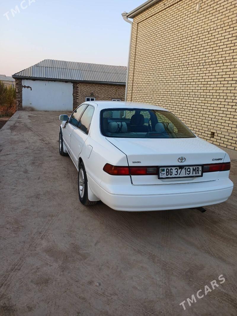 Toyota Camry 1998 - 135 000 TMT - Мары - img 6