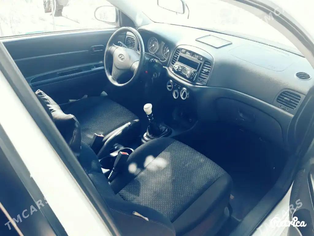 Hyundai Accent 2007 - 40 000 TMT - Достлук - img 5