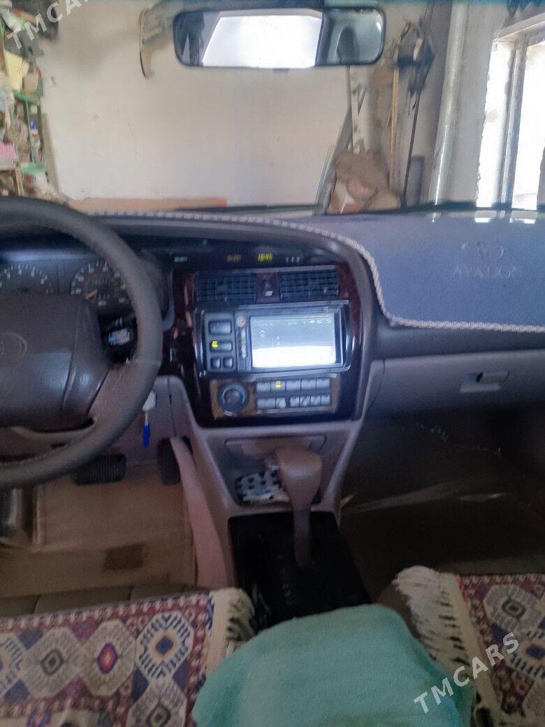 Toyota Avalon 1997 - 130 000 TMT - Гызыларбат - img 3