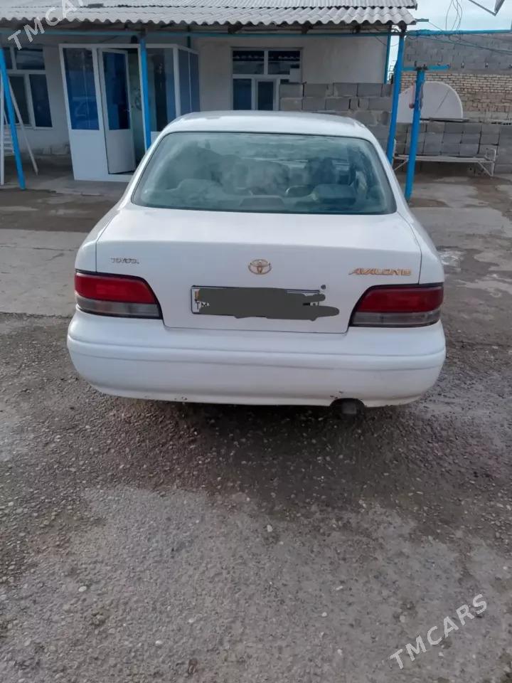 Toyota Avalon 1997 - 130 000 TMT - Гызыларбат - img 2