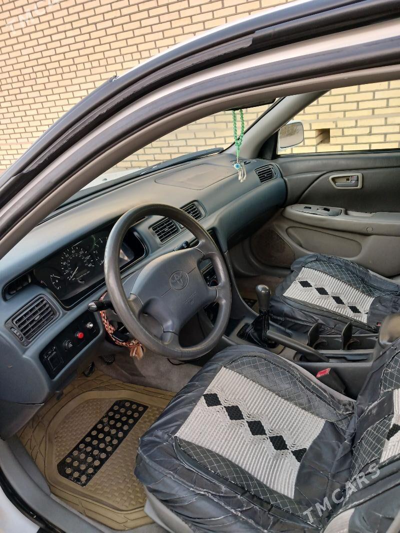 Toyota Camry 1998 - 135 000 TMT - Мары - img 8