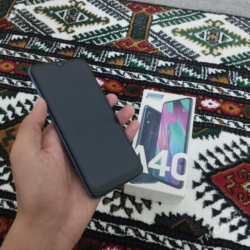 Samsung A40 4/64Gb - Ашхабад - img 2