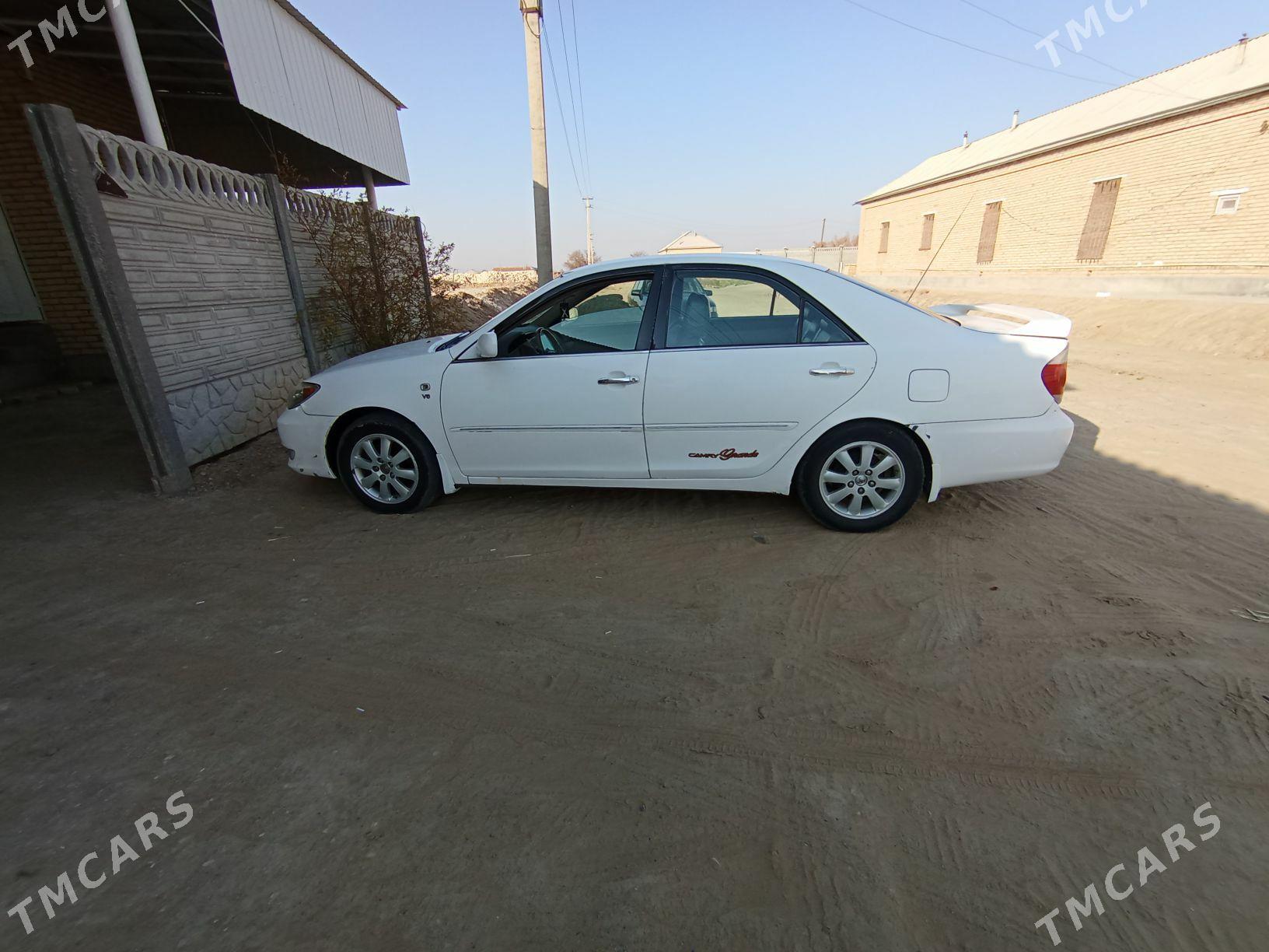 Toyota Camry 2003 - 155 000 TMT - Mary - img 4