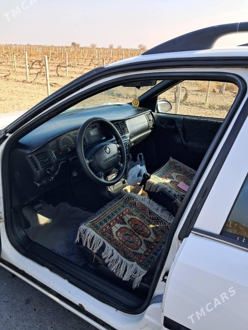 Opel Vectra 1998 - 70 000 TMT - Бузмеин - img 5