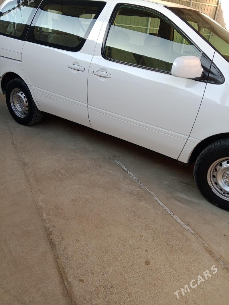 Toyota Sienna 2002 - 170 000 TMT - Mary - img 2