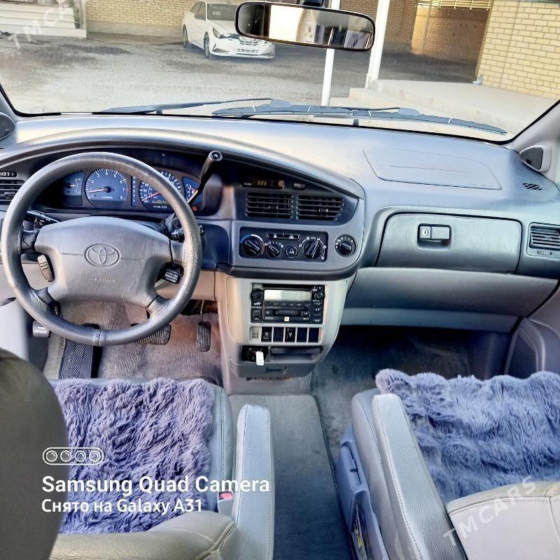 Toyota Sienna 2002 - 165 000 TMT - Мары - img 5