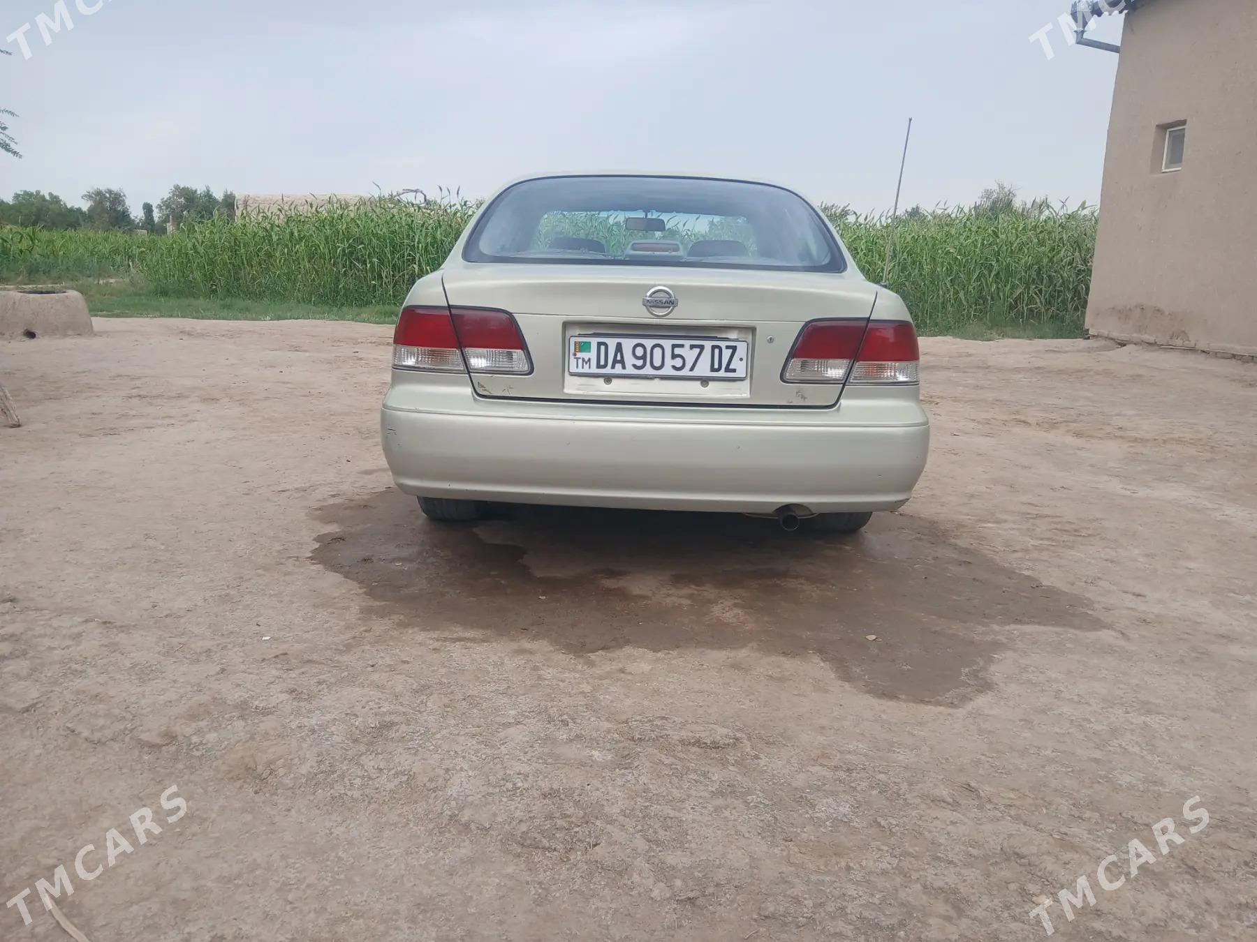 Nissan Maxima 2002 - 30 000 TMT - Акдепе - img 3