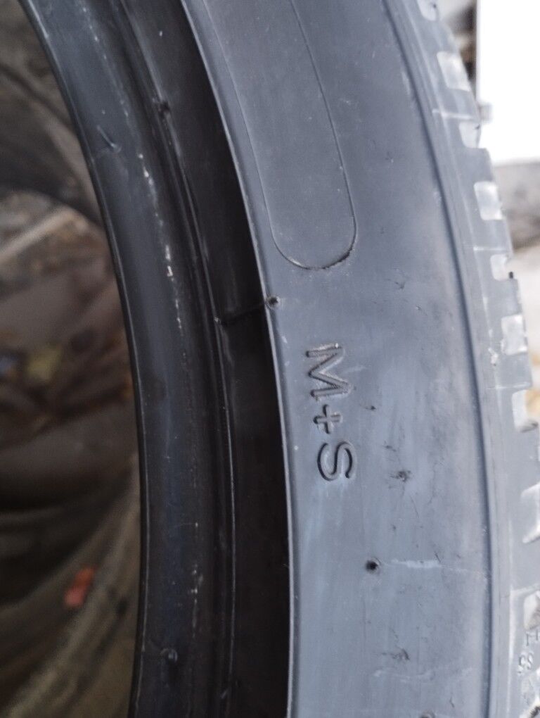 Michelin pakrişka 899 TMT - Бузмеин - img 3