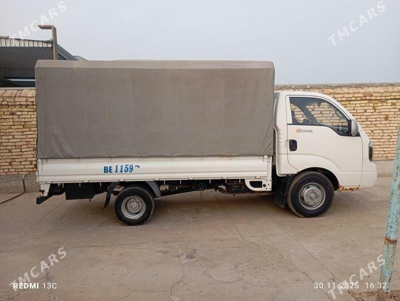 Kia Bongo 2014 - 230 000 TMT - Дашогуз - img 2