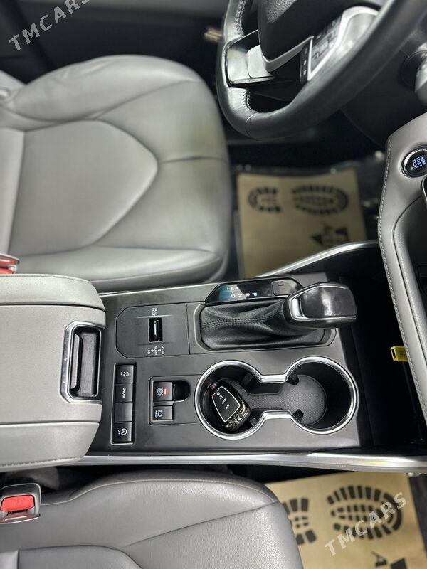 Toyota Highlander 2021 - 540 000 TMT - Мары - img 6