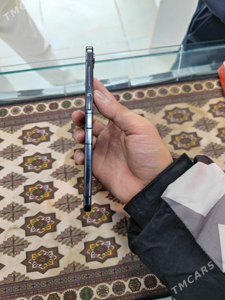 Z flip 5 8/256 - Bekrewe - img 5