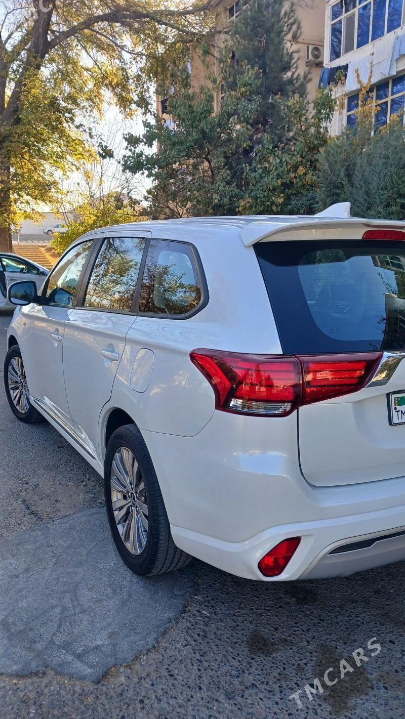 Mitsubishi Outlander 2022 - 299 000 TMT - Aşgabat - img 3