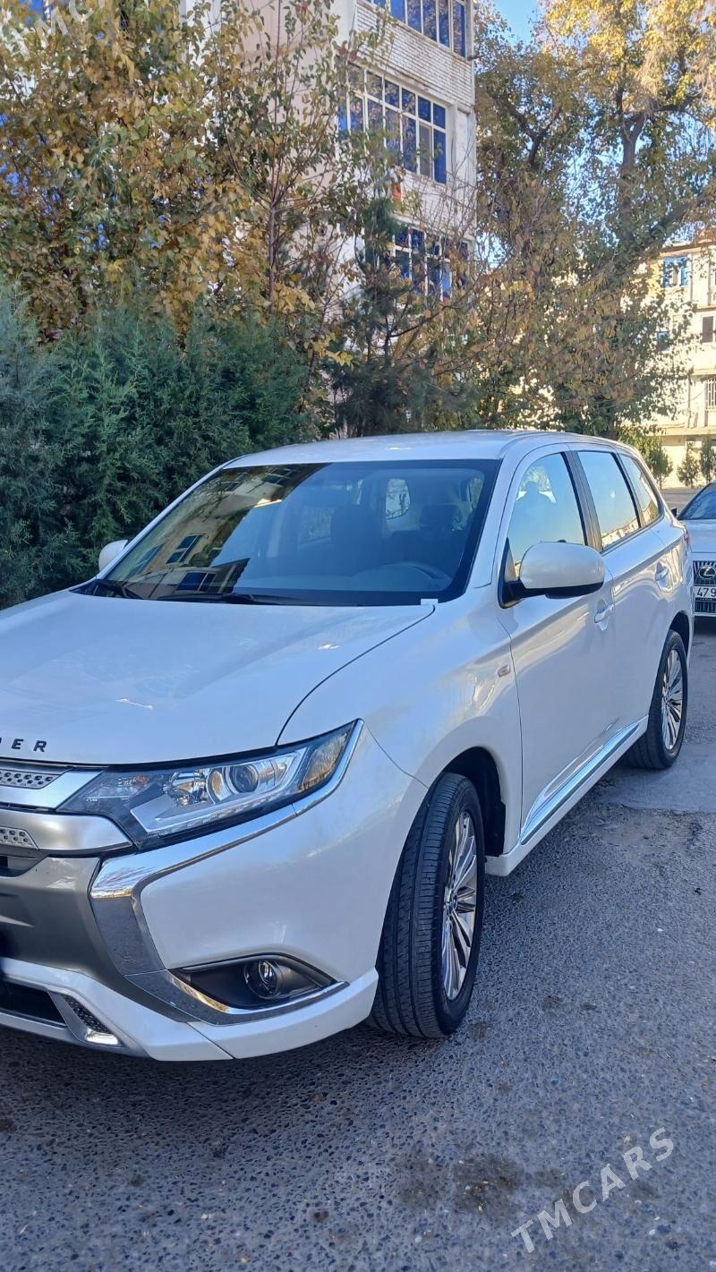 Mitsubishi Outlander 2022 - 299 000 TMT - Aşgabat - img 1