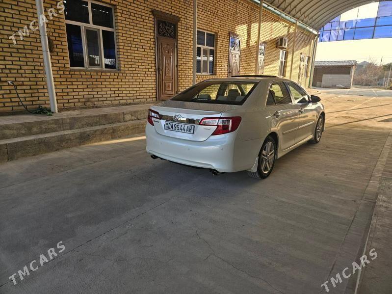 Toyota Camry 2012 - 280 000 TMT - Бахарден - img 6