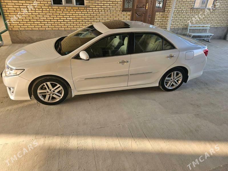 Toyota Camry 2012 - 280 000 TMT - Бахарден - img 5