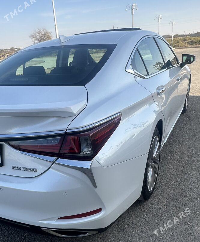 Lexus ES 350 2019 - 460 000 TMT - Кака - img 8