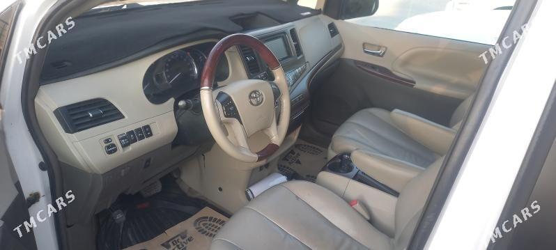 Toyota Sienna 2014 - 350 000 TMT - Ашхабад - img 10