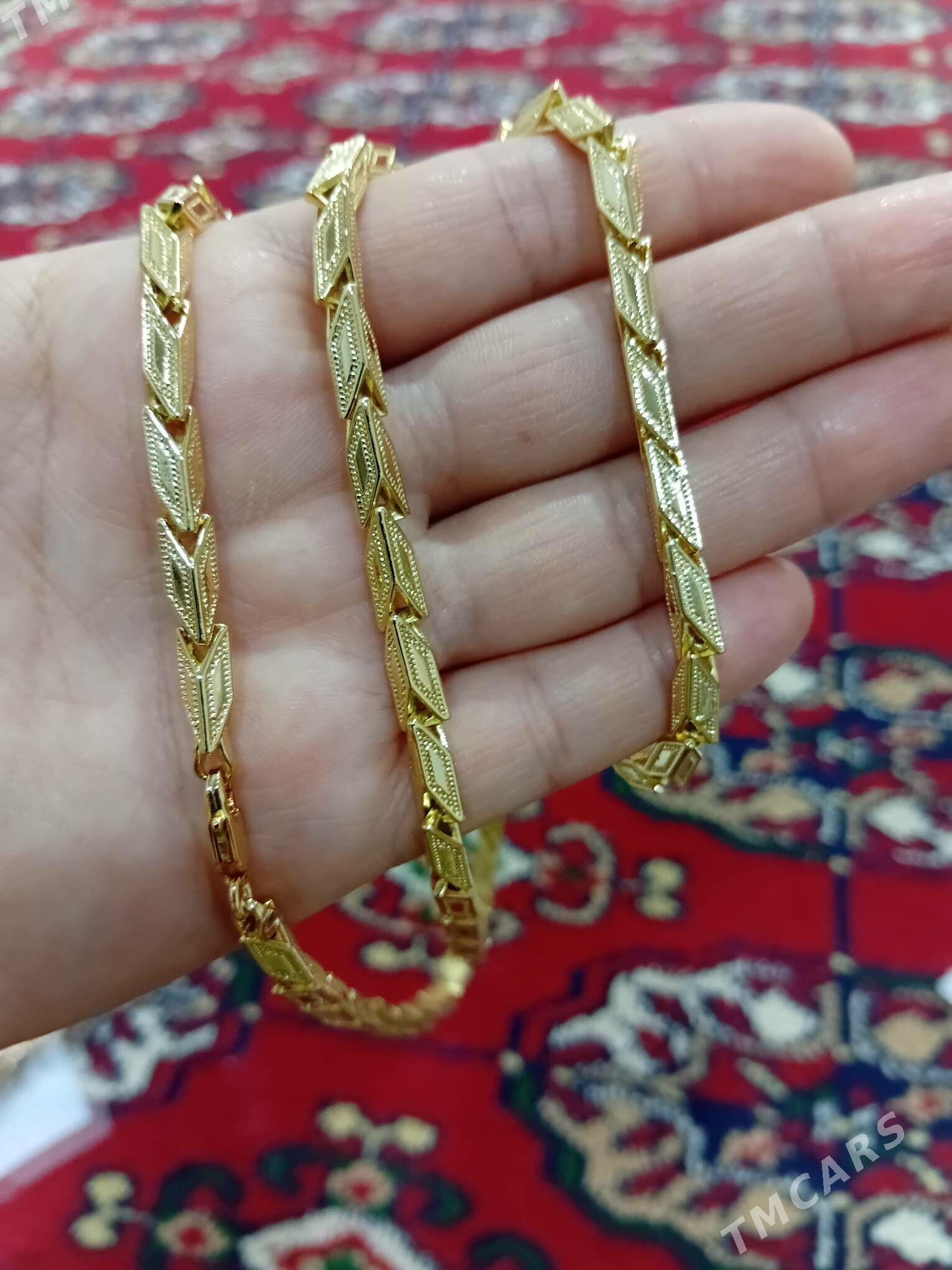 Bolt kardinal - Mary - img 2