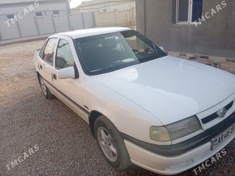 Opel Vectra 1990 - 35 000 TMT - Mary - img 3