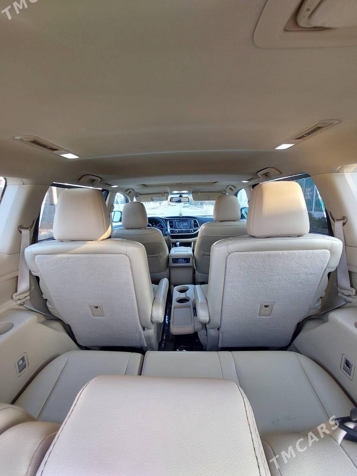 Toyota Highlander 2015 - 395 000 TMT - Aşgabat - img 9