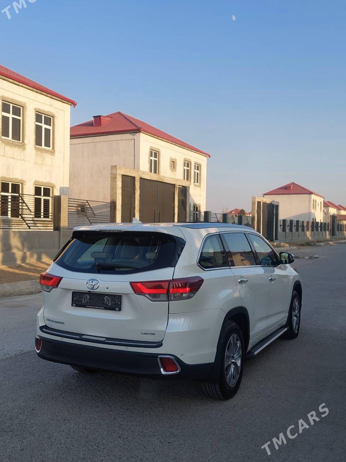 Toyota Highlander 2015 - 395 000 TMT - Aşgabat - img 5
