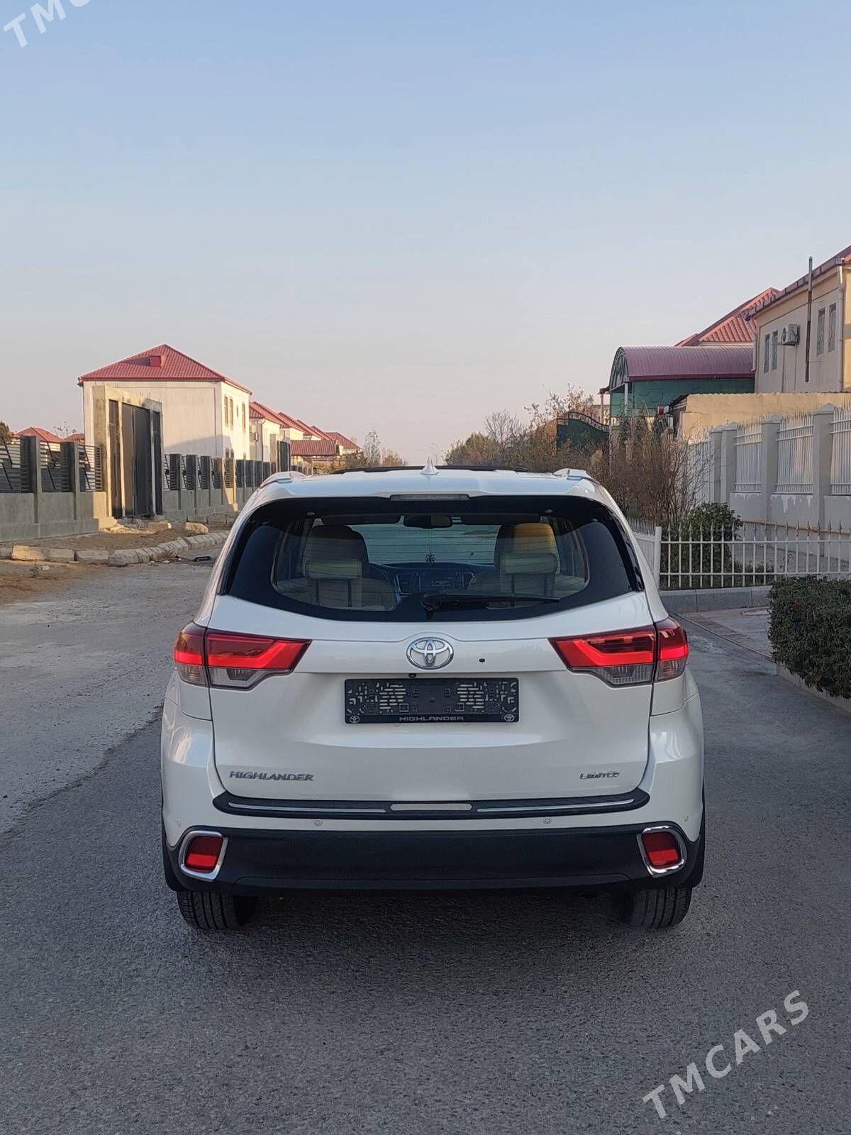 Toyota Highlander 2015 - 395 000 TMT - Aşgabat - img 4