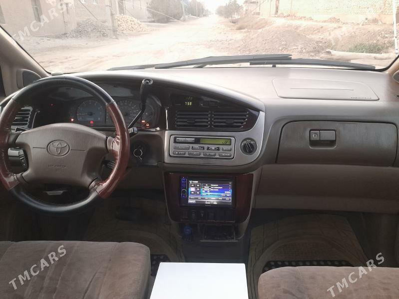 Toyota Sienna 2001 - 135 000 TMT - Дашогуз - img 4