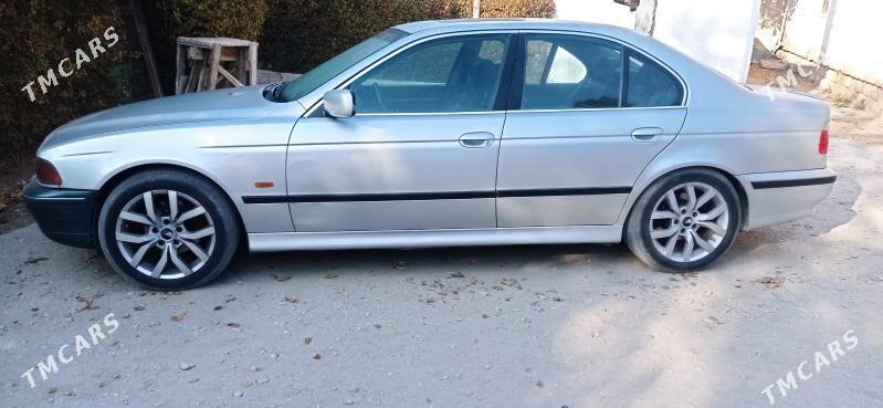 BMW 320 1998 - 110 000 TMT - Balkanabat - img 2