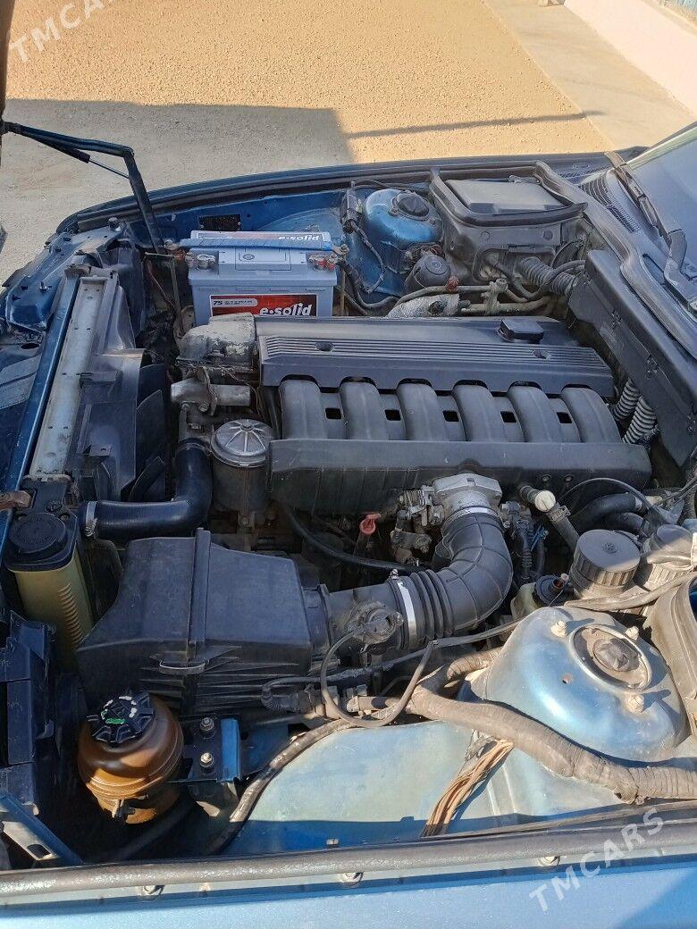 BMW E34 1994 - 65 000 TMT - Балканабат - img 9