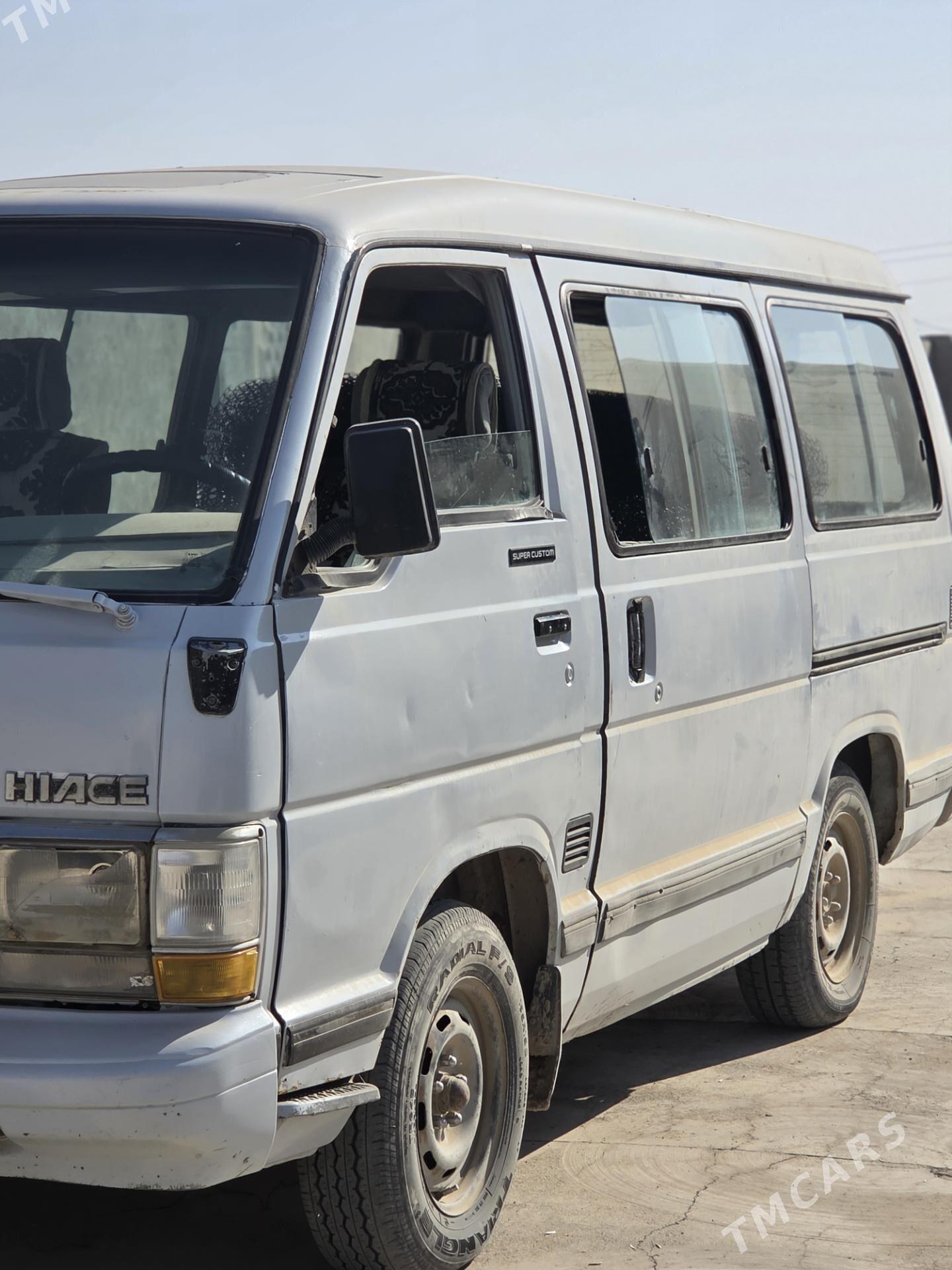 Toyota Hiace 1995 - 35 000 TMT - Мары - img 3