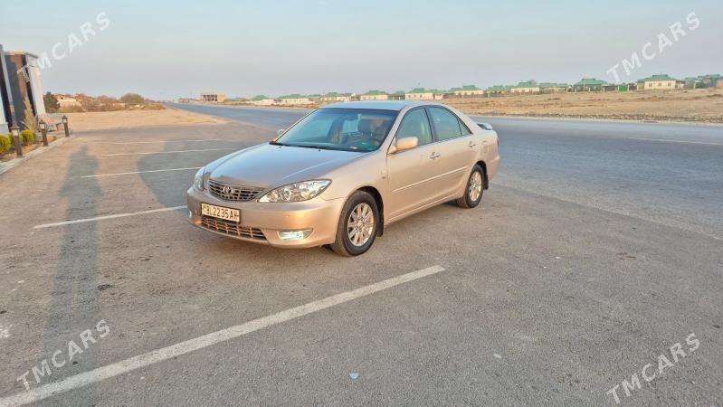 Toyota Camry 2004 - 190 000 TMT - Гёкдепе - img 1