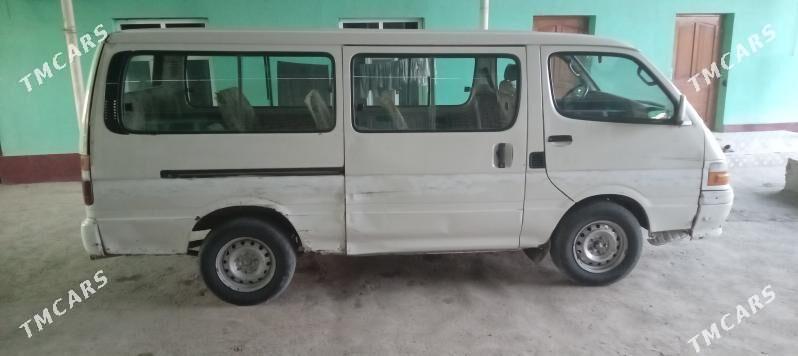 Toyota Hiace 2001 - 90 000 TMT - Мургап - img 4