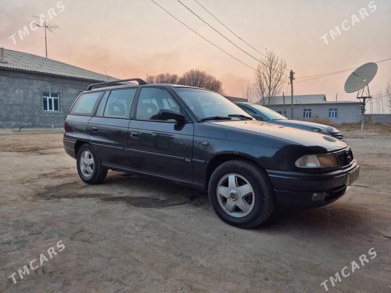 Opel Astra 1997 - 72 000 TMT - Шабатский этрап - img 2