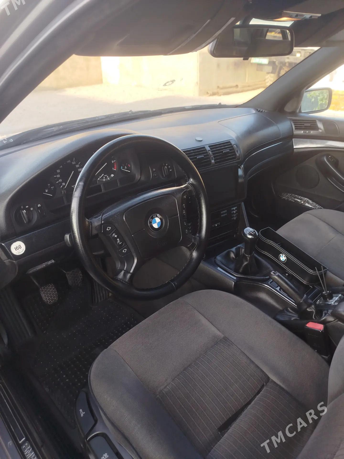 BMW E39 1996 - 100 000 TMT - Балканабат - img 9