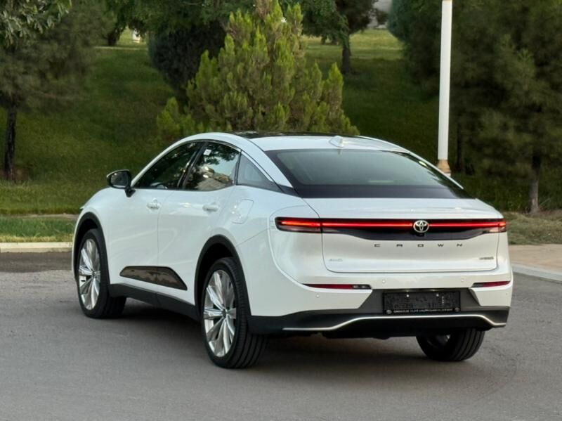 Toyota Crown 2023 - 715 000 TMT - Ашхабад - img 3