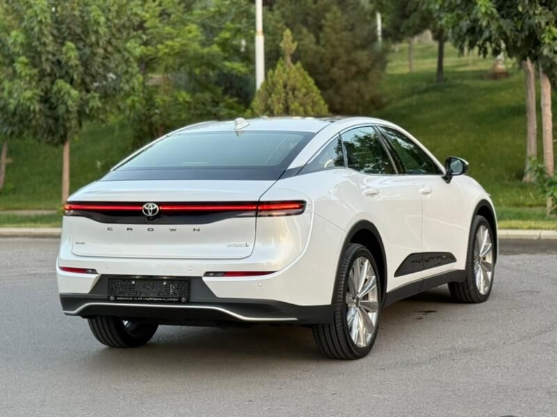 Toyota Crown 2023 - 715 000 TMT - Ашхабад - img 5