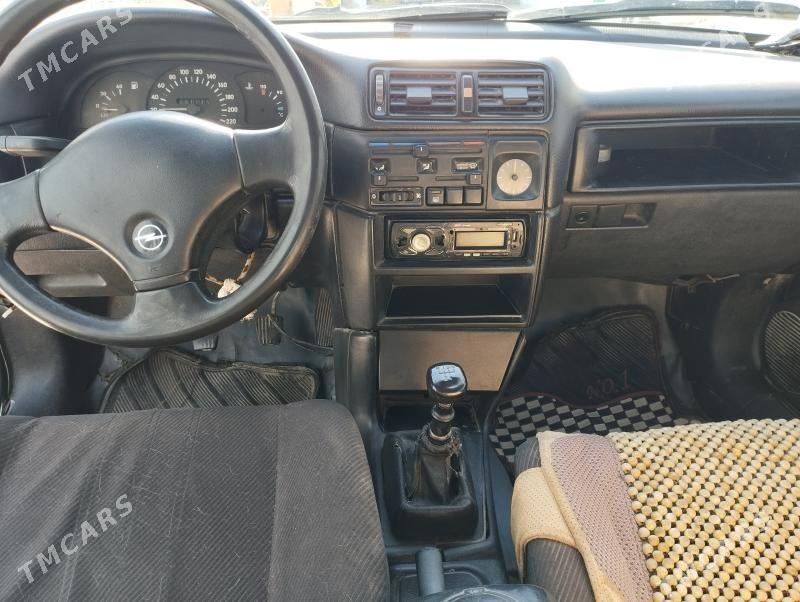 Opel Vectra 1994 - 32 000 TMT - Анев - img 1