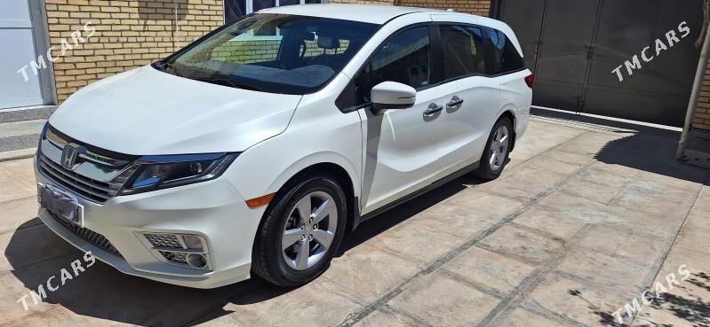 Toyota Sienna 2018 - 355 000 TMT - Мары - img 2