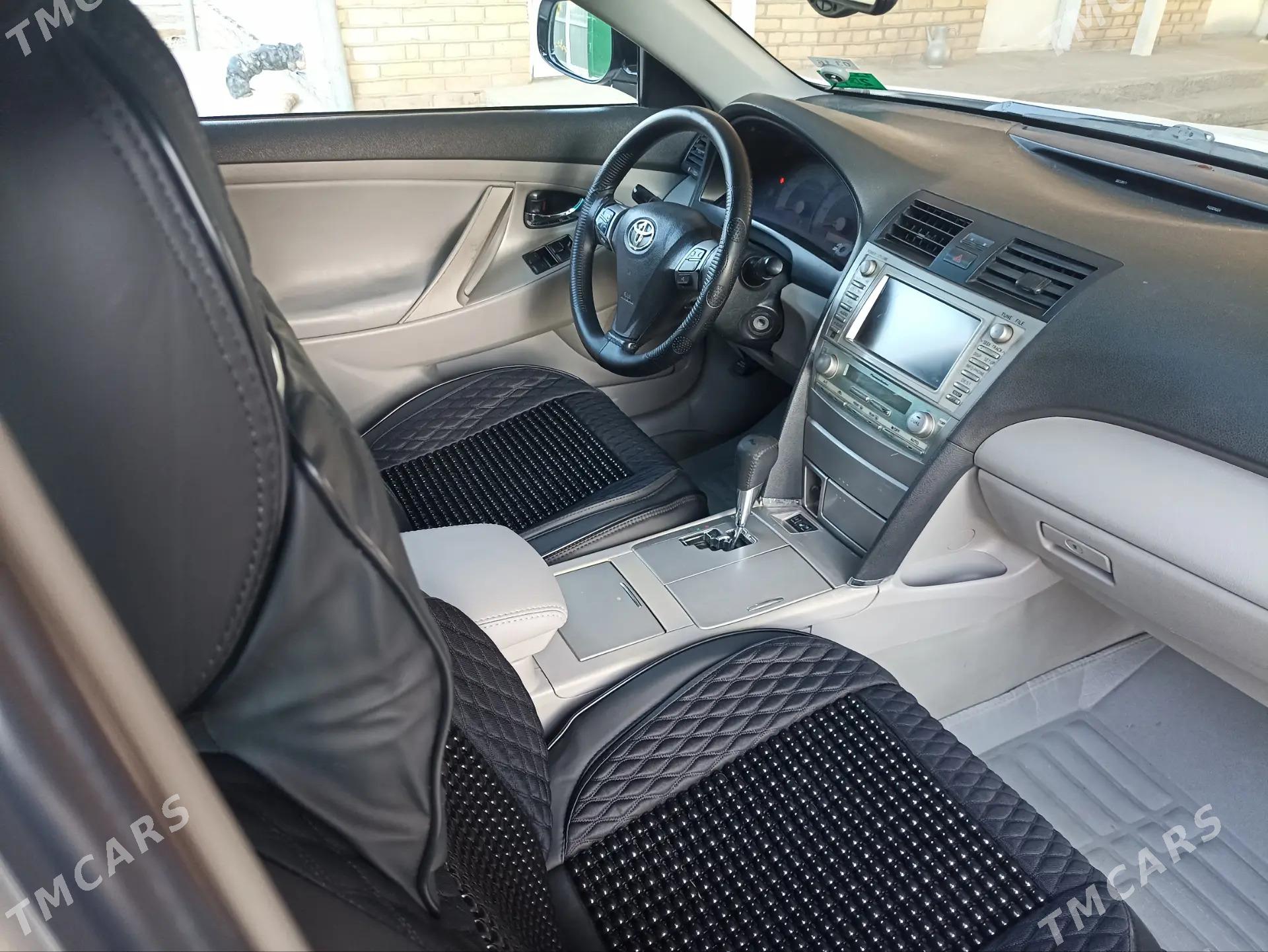 Toyota Camry 2010 - 195 000 TMT - Baýramaly - img 8