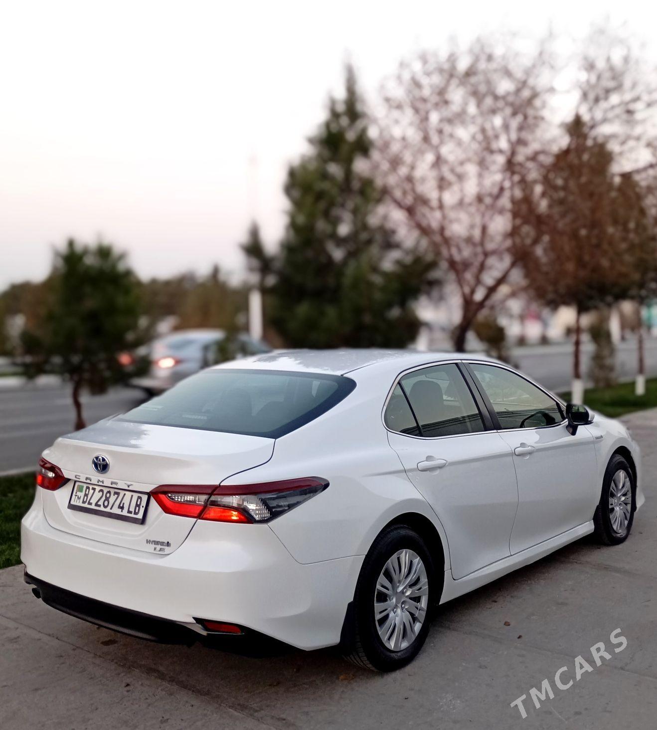 Toyota Camry Hybrid 2021 - 235 000 TMT - Туркменабат - img 3