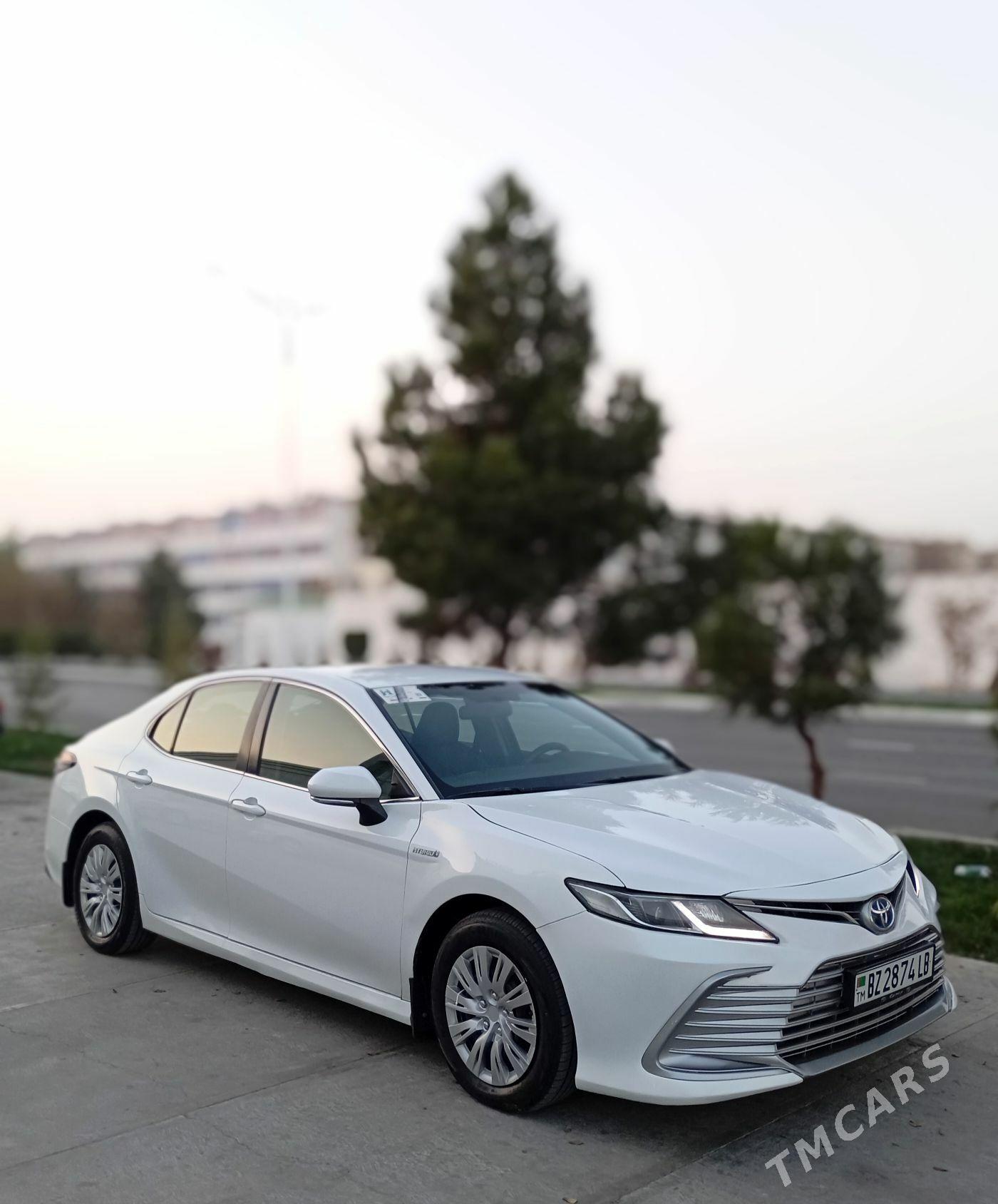 Toyota Camry Hybrid 2021 - 235 000 TMT - Туркменабат - img 2