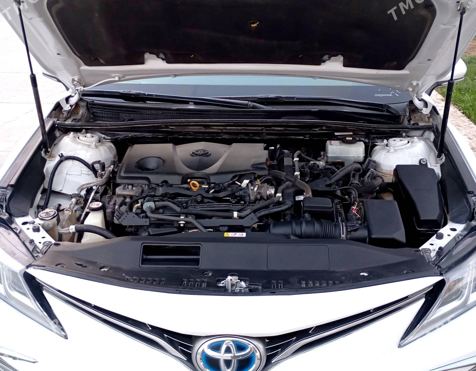 Toyota Camry Hybrid 2021 - 235 000 TMT - Туркменабат - img 7