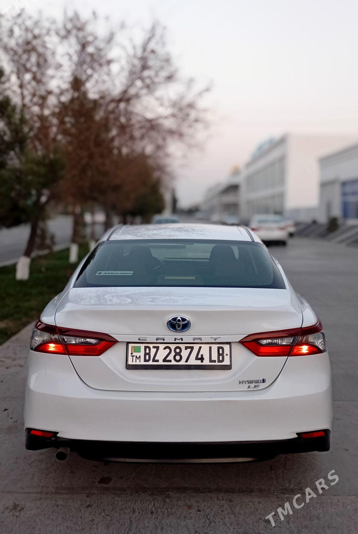 Toyota Camry Hybrid 2021 - 235 000 TMT - Туркменабат - img 5