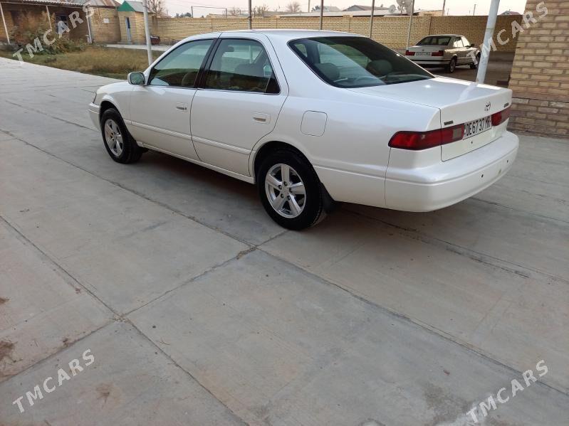 Toyota Camry 1999 - 130 000 TMT - Мары - img 4