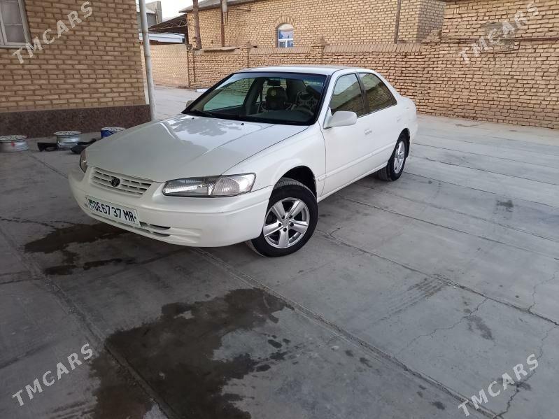Toyota Camry 1999 - 130 000 TMT - Мары - img 1