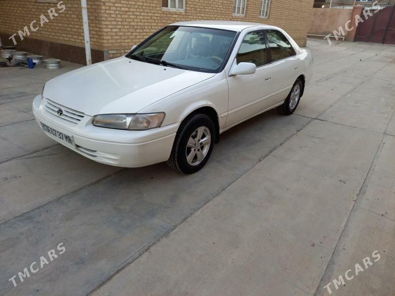 Toyota Camry 1999 - 130 000 TMT - Мары - img 3