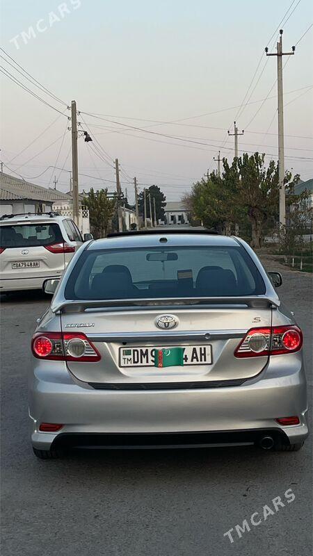 Toyota Corolla 2011 - 185 000 TMT - Ак-Бугдайский этрап - img 2