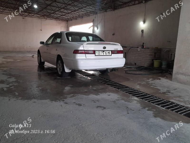 Toyota Camry 1998 - 120 000 TMT - Байрамали - img 3