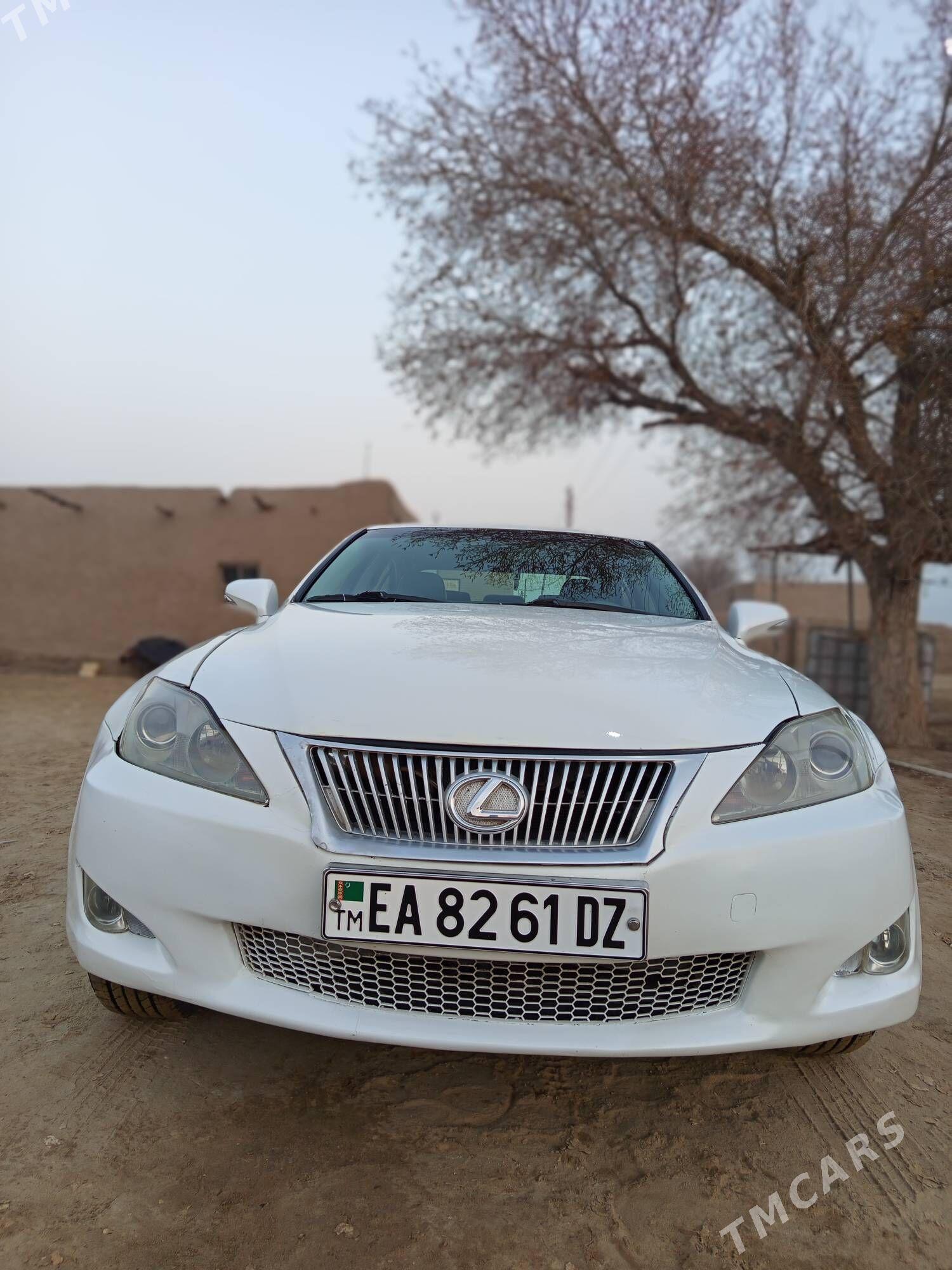 Lexus IS 2009 - 190 000 TMT - етр. Туркменбаши - img 7