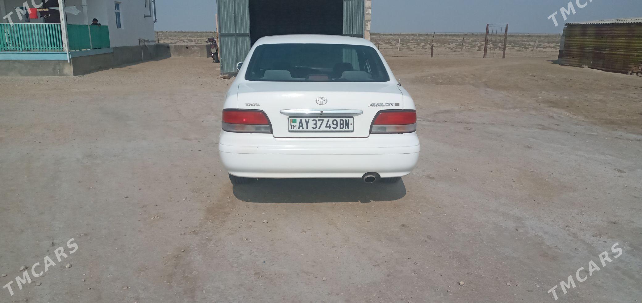 Toyota Avalon 1996 - 120 000 TMT - Esenguly - img 3